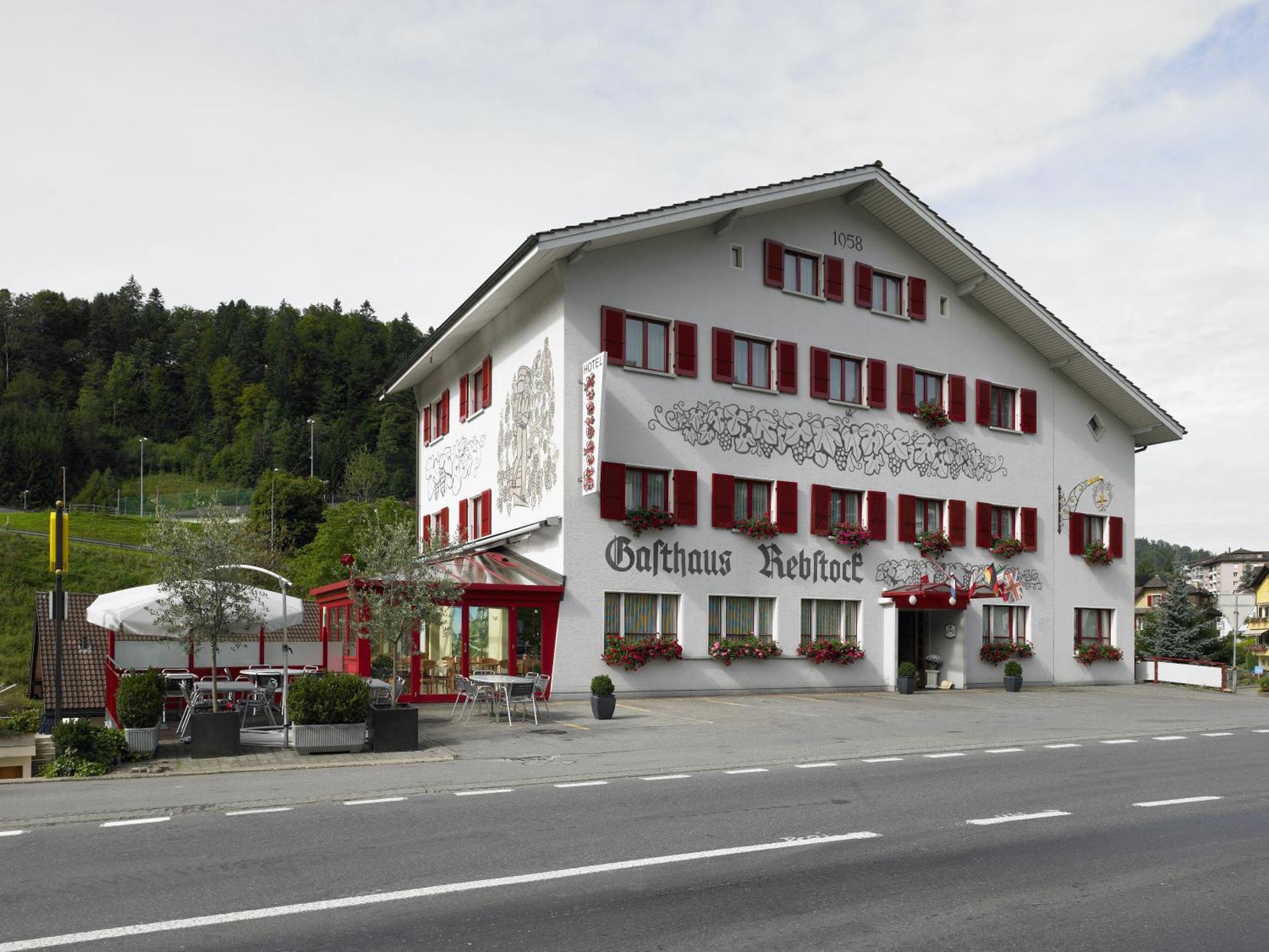 Hotel Restaurant Rebstock Wolhusen Bagian luar foto