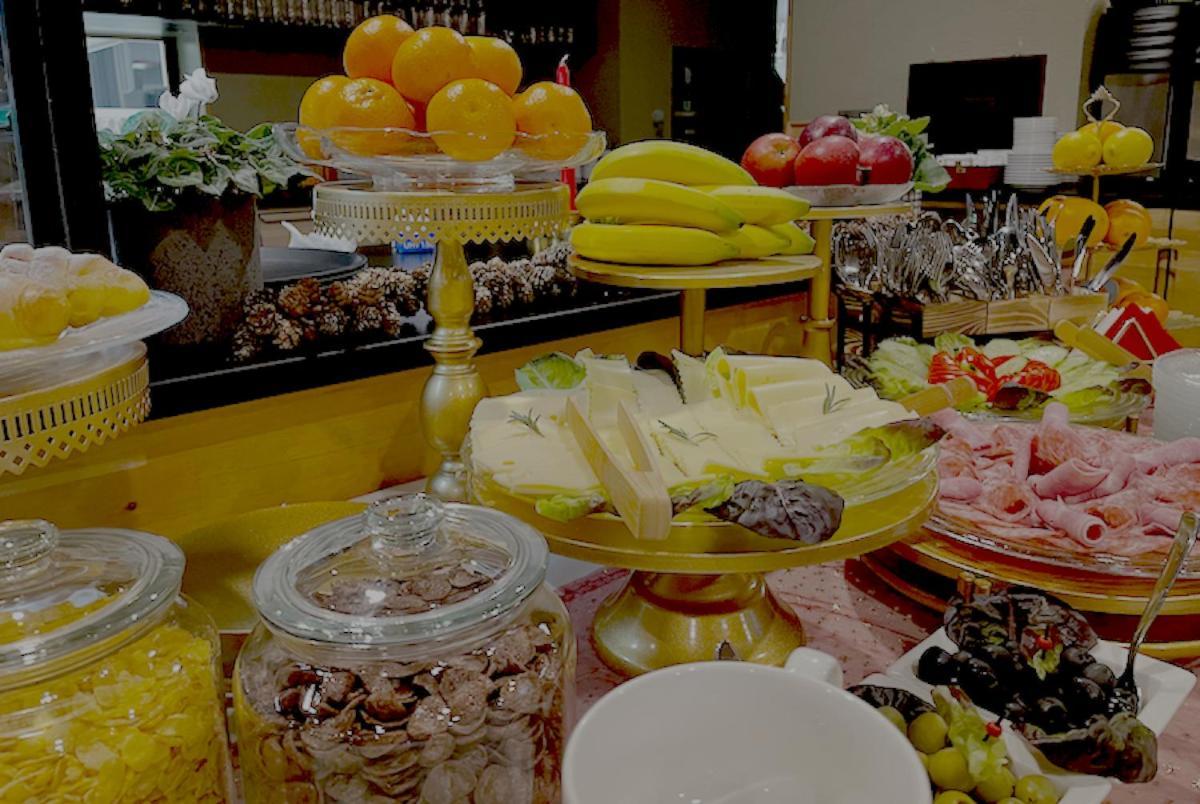 Hotel Restaurant Rebstock Wolhusen Bagian luar foto