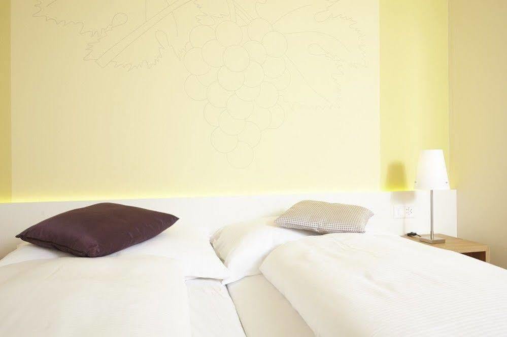Hotel Restaurant Rebstock Wolhusen Bagian luar foto